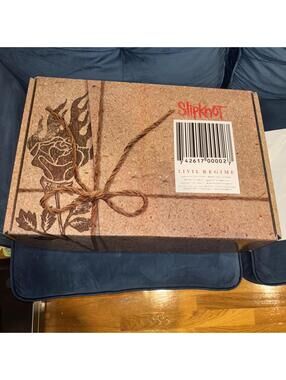 Dungeon  Box Set In Vintage Ashes Large  Civil Slipknot RARE